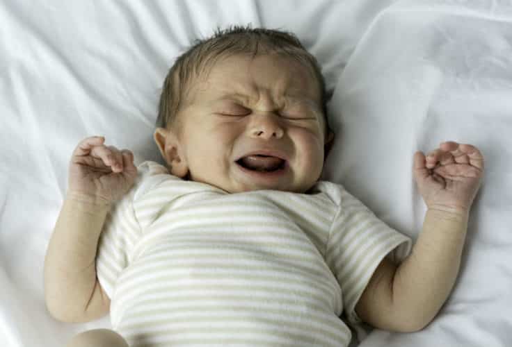 Photo - bébé en pleurs - allergies