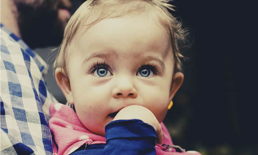 Photo - Bébé fille - Fusion labiale ou accolement des petites lèvres