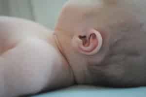 Photo : Oreille de bébé : Le développement du langage chez le nourrisson