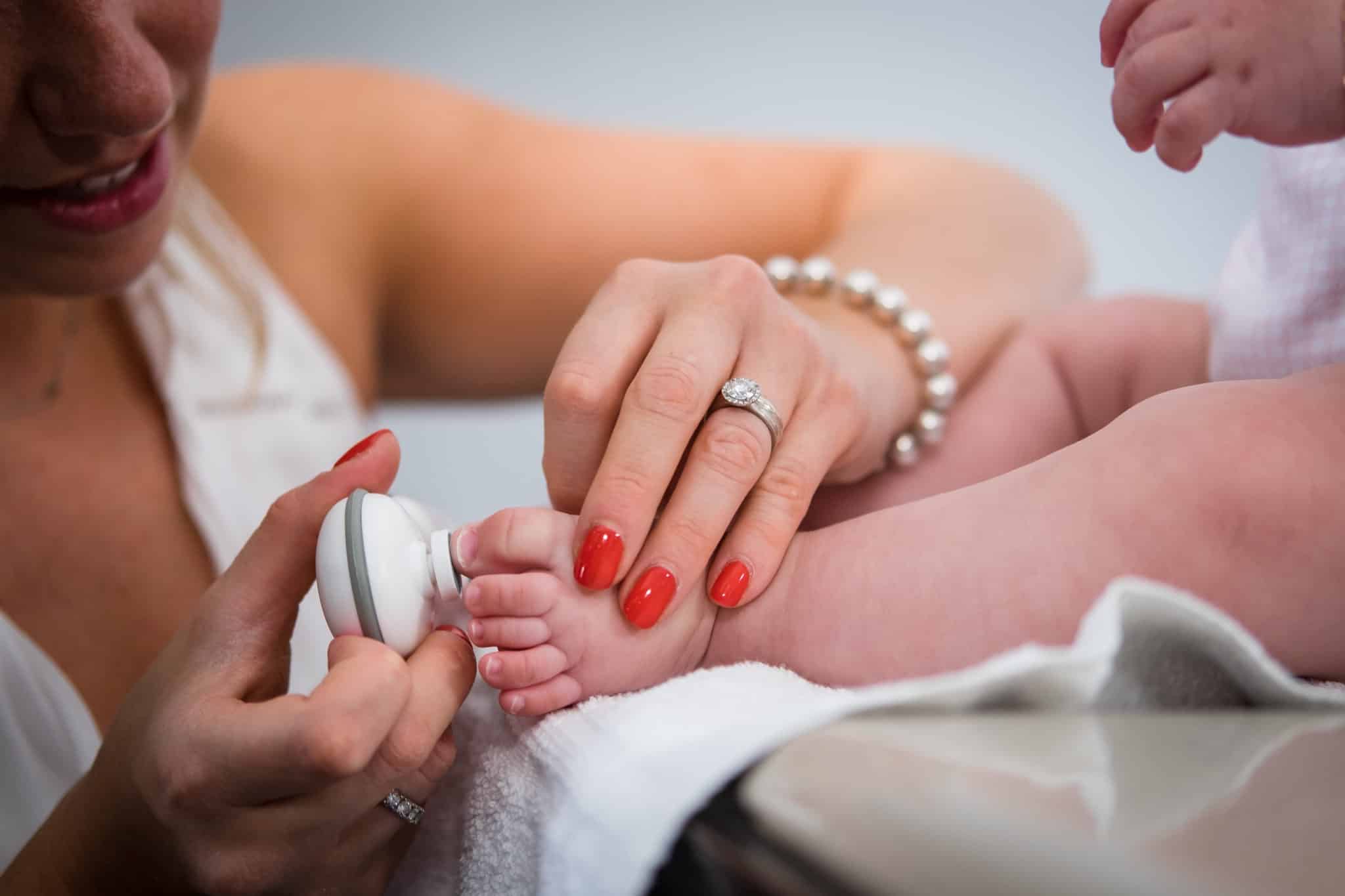 Couper Les Ongles D Un Bebe Marie Fortier